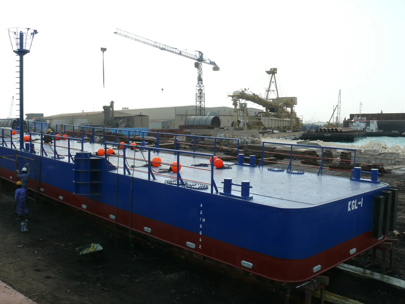 A NASS Series barge under construction at the Al Hidd yard